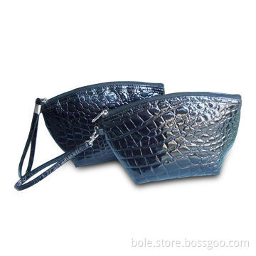 Crocodile PVC Cosmetic Bags with Zipper on Top and Wrist Handle, OEM/ODM Orders are Welcome